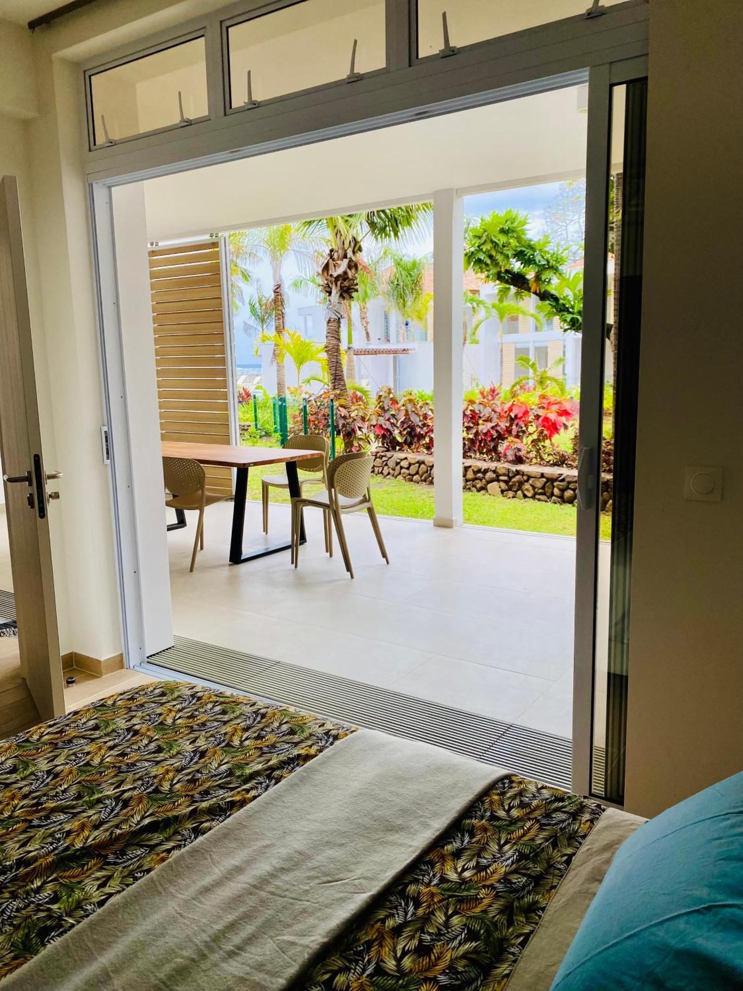 Villa Te Ura Beach Paea Exterior photo
